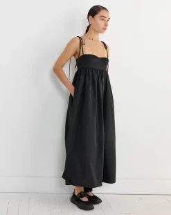 Alena Dress in Black