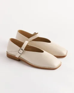 Ballerina Shoes in White