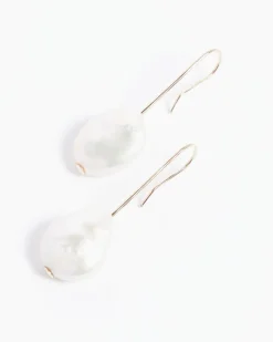 Baroque Earrings in Pearl