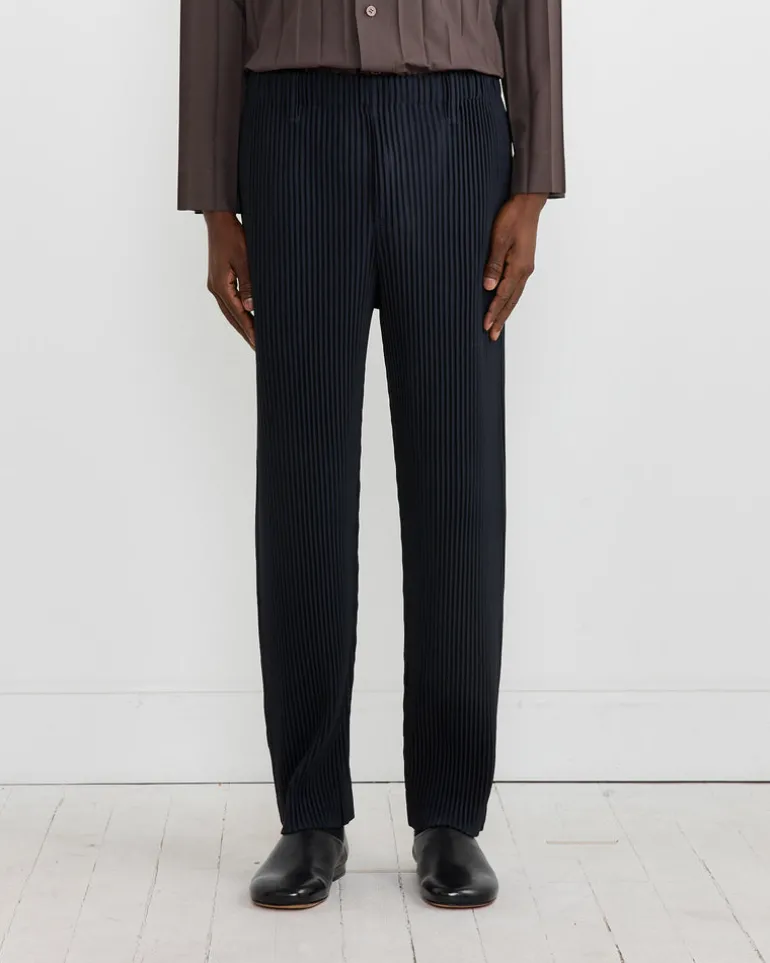 Basics Pant in Navy