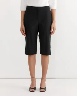 Bermuda Pant in Black