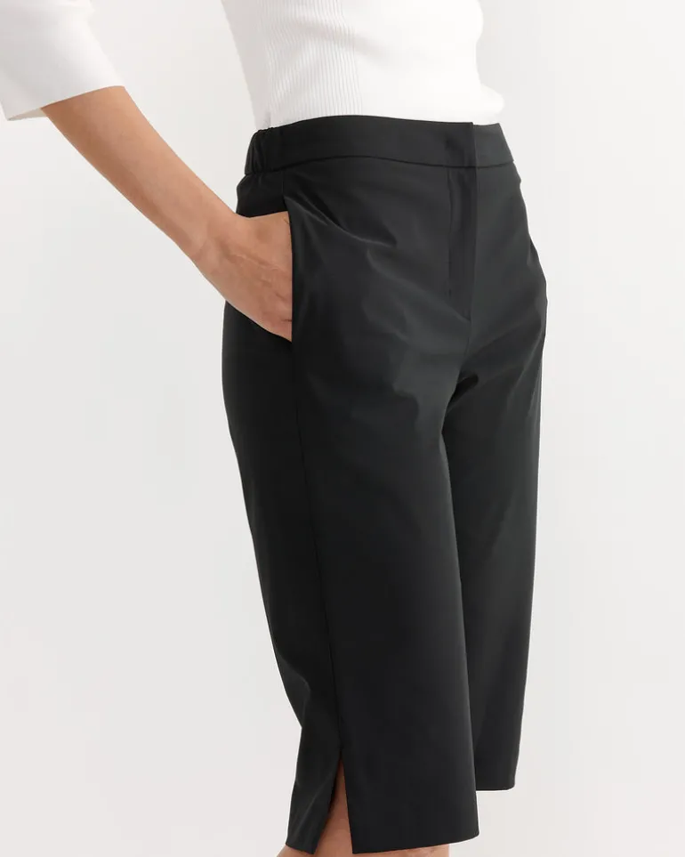 Bermuda Pant in Black