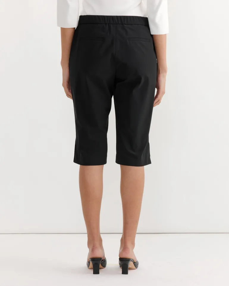 Bermuda Pant in Black