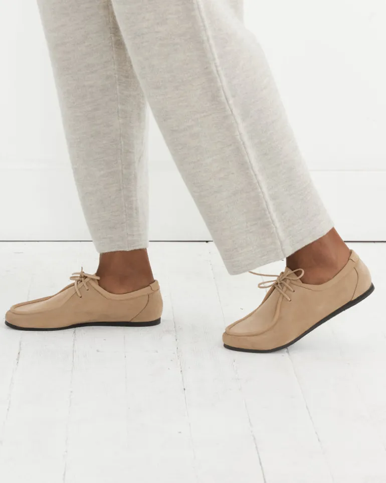 Chukka in Tan