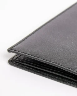 Classic Cardholder in Black