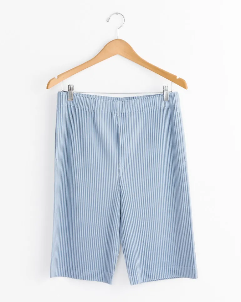 Color Pleats Short in Grey Blue