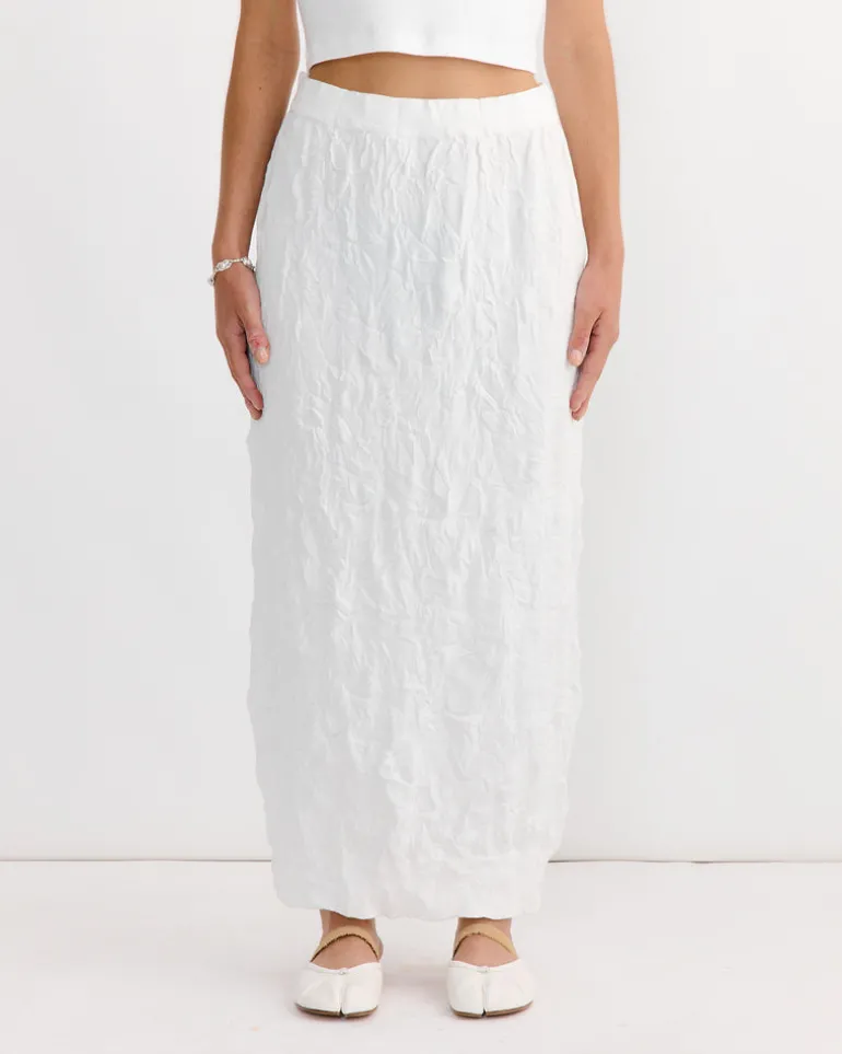 Crinkled Knit Skirt in White