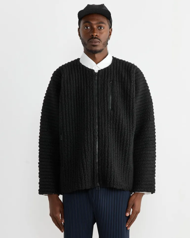 Fleece Pleats Jacket in Black