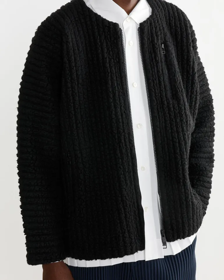 Fleece Pleats Jacket in Black