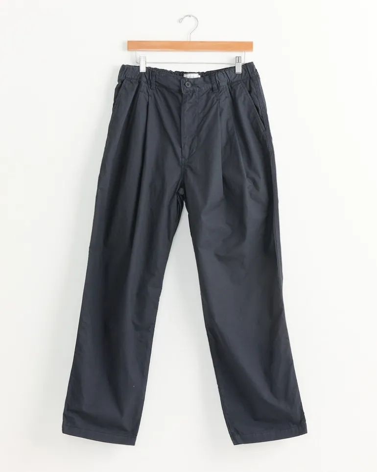 Garment Dye 2 Tuck Pant in Ink Black