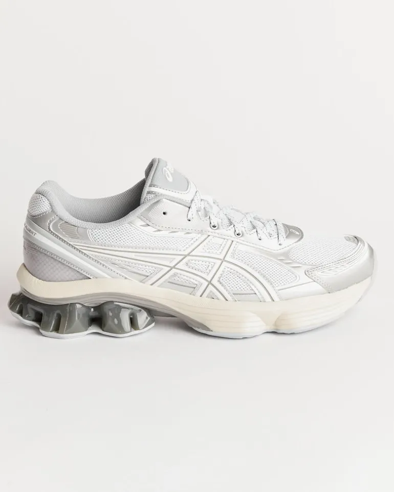 Gel-Kinetic Fluent in White/White