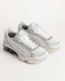 Gel-Kinetic Fluent in White/White