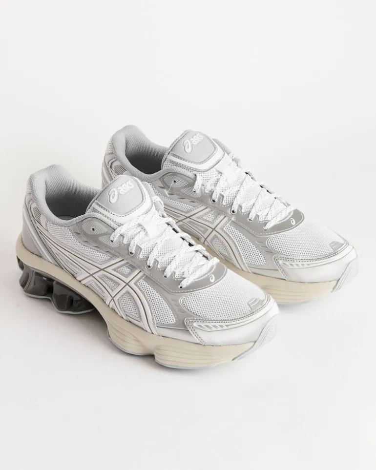 Gel-Kinetic Fluent in White/White