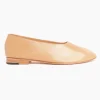 Glove in Camel