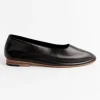 Glove Shoe in Black