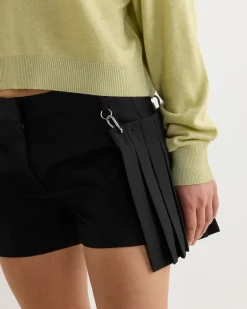 Grain De Poudre Convertible Pleated Short in Black