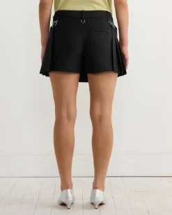 Grain De Poudre Convertible Pleated Short in Black