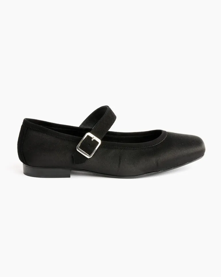Hai x Reqins Constance Mary Jane in Black