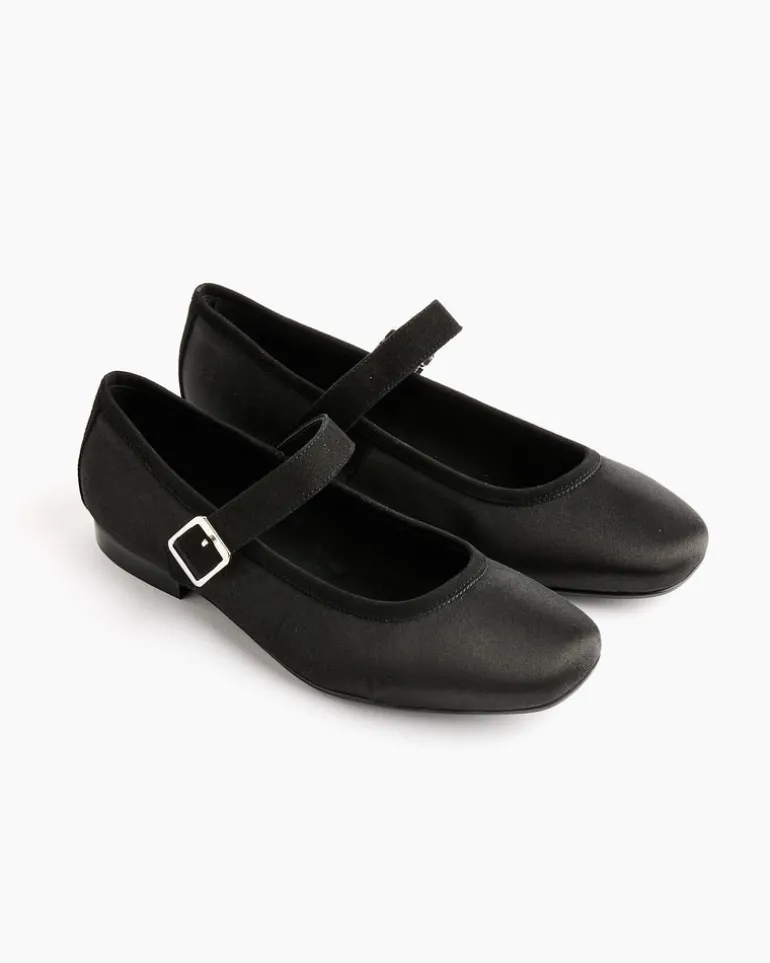 Hai x Reqins Constance Mary Jane in Black