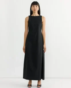 Hourglass Long Dress in Black