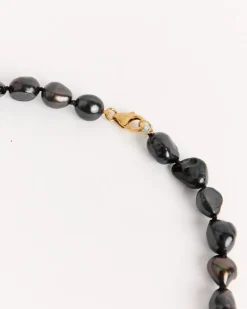 Jean Necklace in Black/Gold