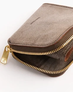 L Wallet in Chocolate