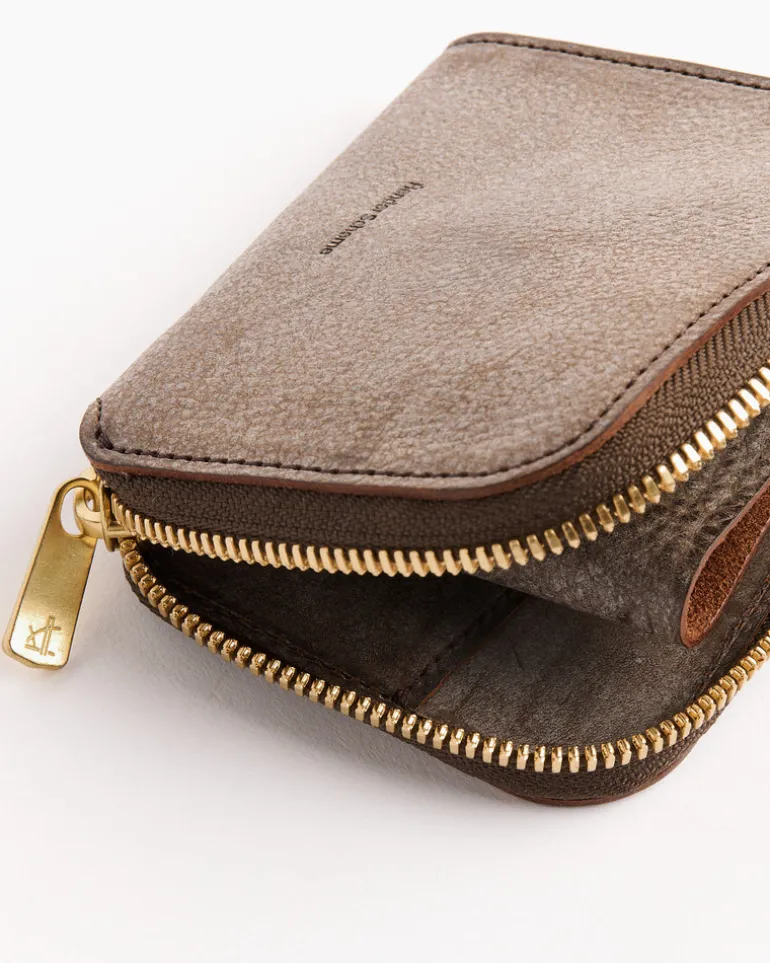 L Wallet in Chocolate