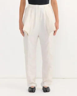 Lazzat Sculptural Trouser in Linnen Beige