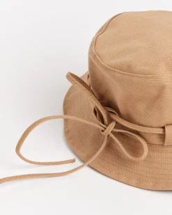 Le Bob Gadjo Hat in Beige