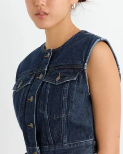 Leo Vest in Polished