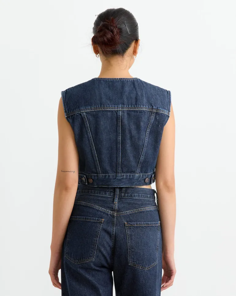 Leo Vest in Polished
