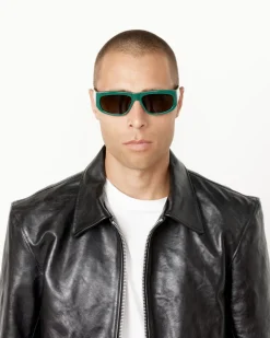 Les Lunettes Pilota Sunglasses in Dark Green