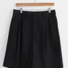 Light Wool Gabardine Short in Top Black