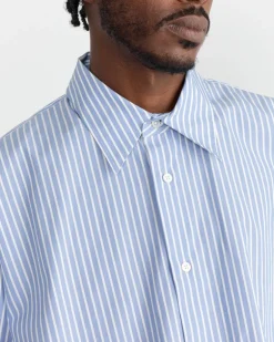 Loche Shirt in Powder Blue/White