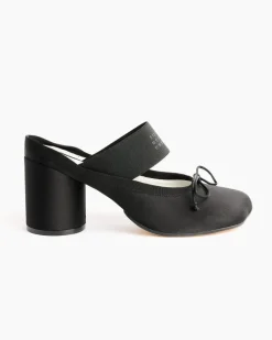 Logo Elastic Ballet Decollete in Black