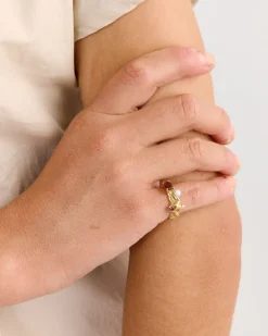Menage Ring in Gold Plated Bronze/Pink Topaz