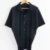 Monthly Color April Shirt in Black