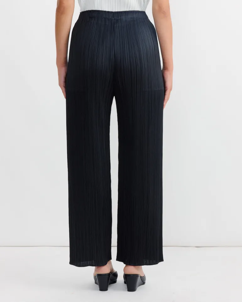 Monthly Colors April Pant in Black