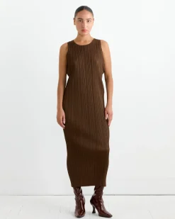 NC Basics 4 Dress in Brown