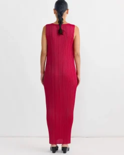 New Colorful Basics 4 Dress in Carmine