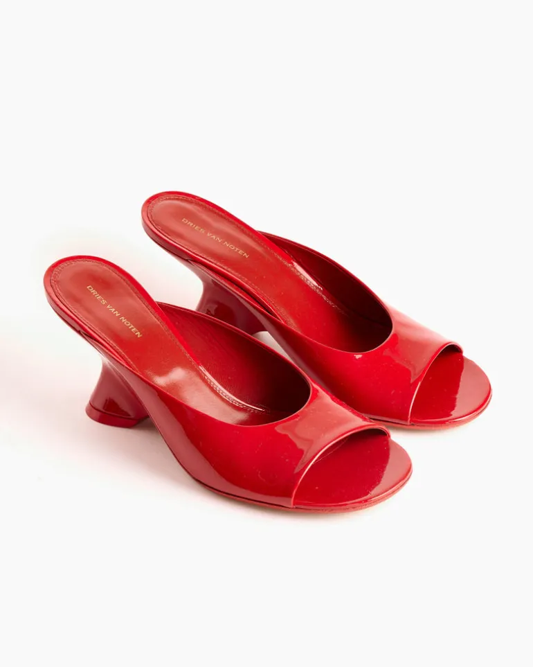 Open-Toe Leather Mules in Vermillon