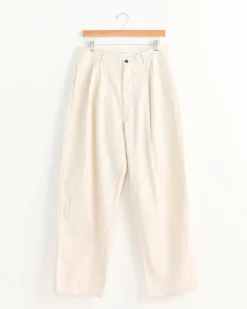 10oz Denim 2 Tuck Pant in Ecru