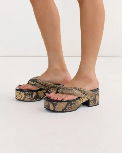 Platform Sandals in Beige