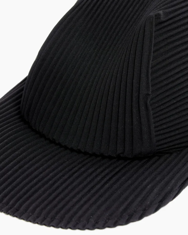 Pleats Cap