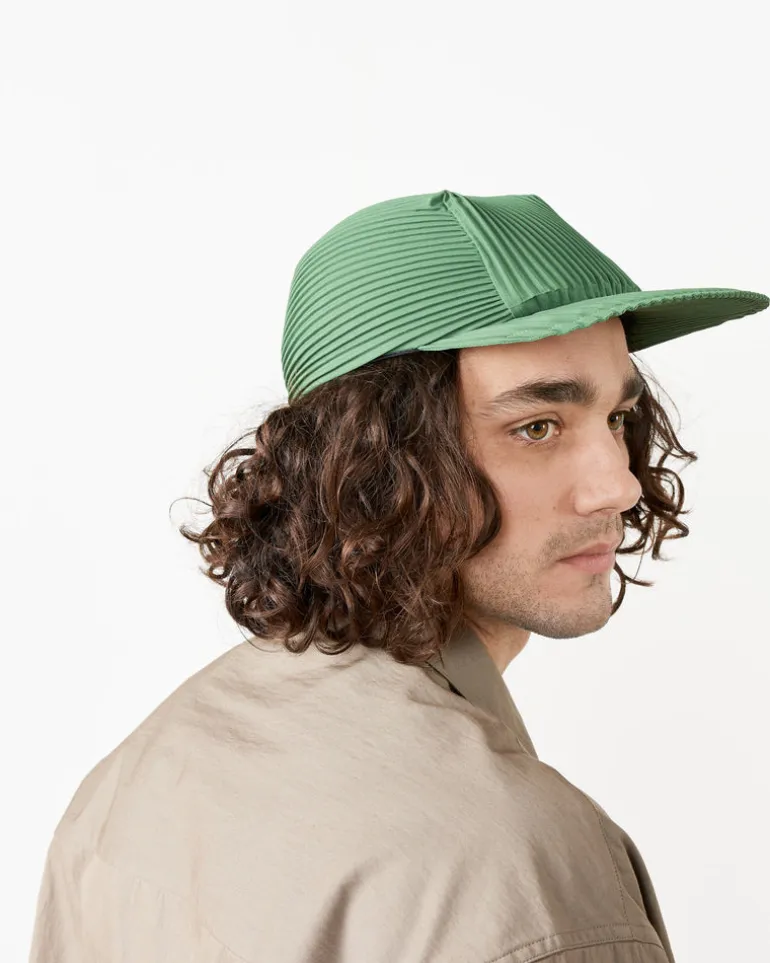 Pleats Cap