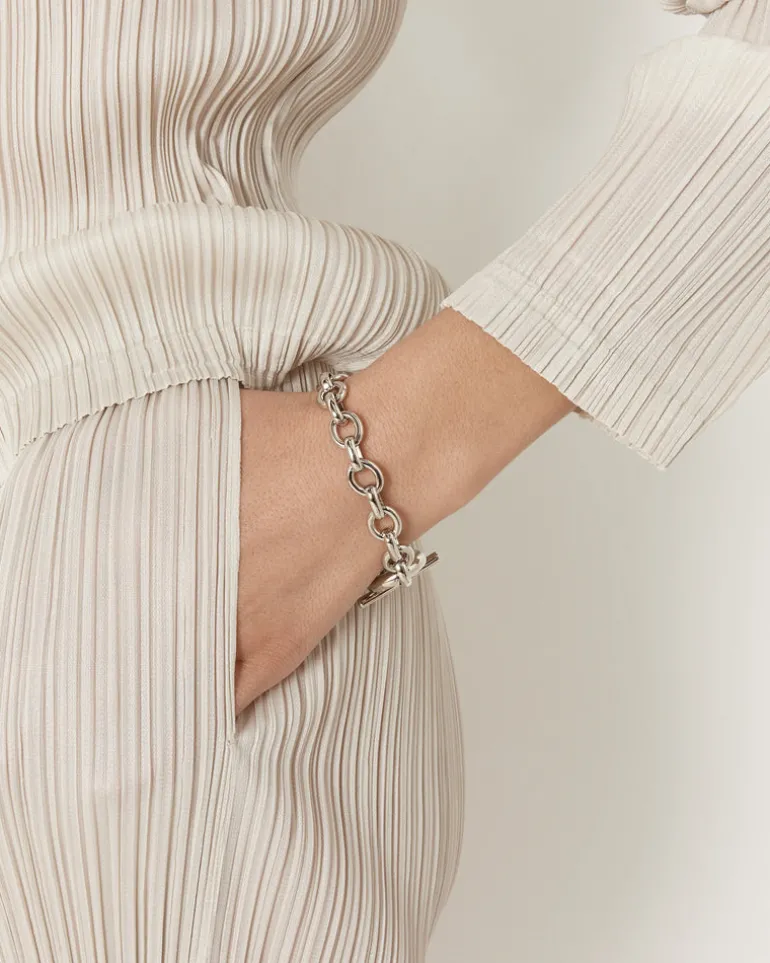 Portrait Bracelet in Platinum Plated Brass