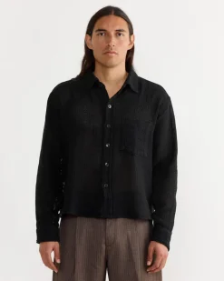Priority Shirt in Black Natte