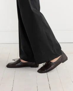 Rassa Soft Lace Up Shoe in Ebony