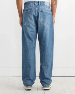 Regular Jean in Washed Blue