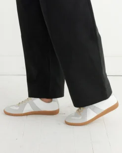 Replica Sneaker in White